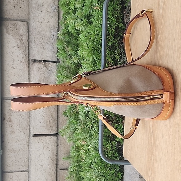 Vintage Dooney & Bourke Canvas Cabriolet Dome Satchel Crossbody Shoulder bag - Picture 2 of 16